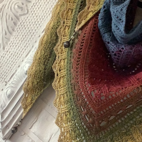 Handcrafted Scarf/Shawl with Beaded Toggles - Picture 3 of 5